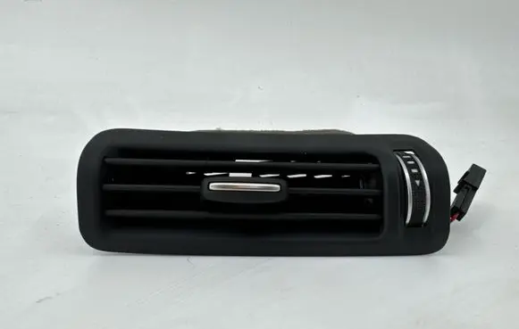 Audi RS6 C7 Air vent grill in roof 4G0819209E