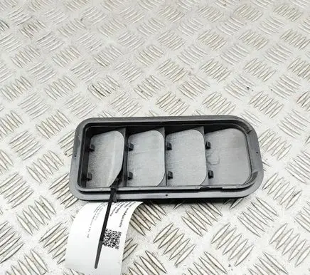Audi Q3 F3 Quarter panel pressure vent 7N0819465E