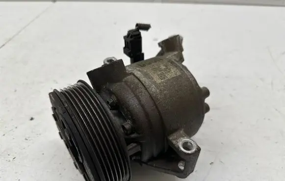 Mazda CX-3 Air conditioning (A/C) compressor (pump) DB5H61450