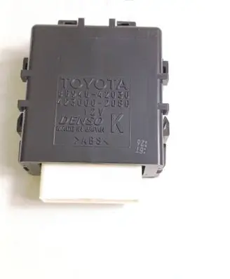 Toyota RAV 4 (XA40) Window wiper relay 8594042030 4230002080