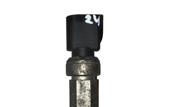 Air conditioning (A/C) pressure sensor