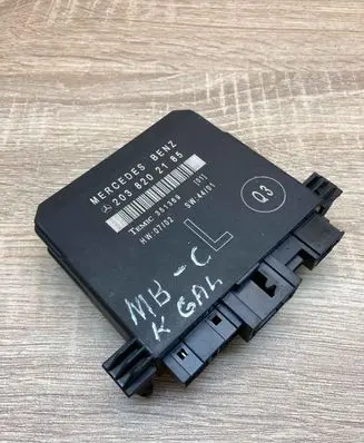 Mercedes-Benz C W203 Door control unit/module 2038202185 351369