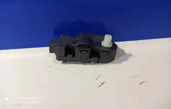 A/C air flow flap actuator/motor