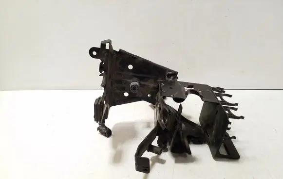 Audi A4 S4 B6 8E 8H ABS pump bracket 8E0614119G