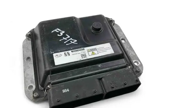 Subaru Legacy Engine control unit/module 2758009843