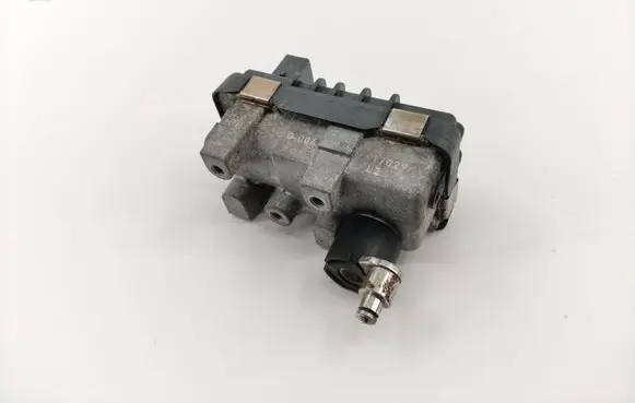 Ford Mondeo Mk III Turbine electric control actuator 6NW009660 G004