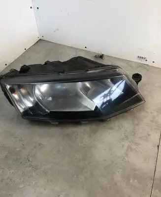 Skoda Octavia Mk3 (5E) Headlight/headlamp 5E2941016