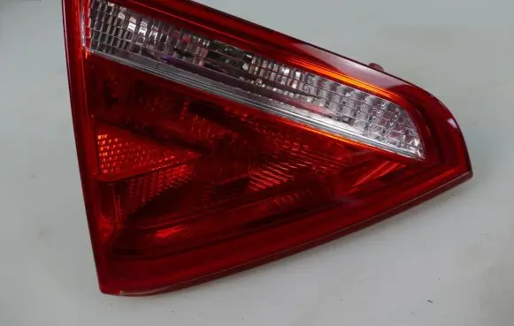 Audi A5 Sportback 8TA Tailgate rear/tail lights 8T0945093