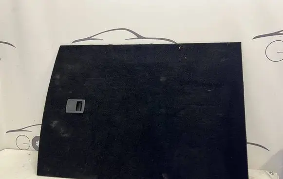 Trunk/boot floor carpet liner