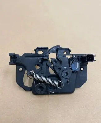 Engine bonnet/hood lock/catch