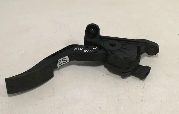 KIA Rio Accelerator throttle pedal 327001RXXX