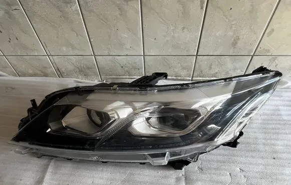 Mitsubishi Eclipse Cross Headlight/headlamp 