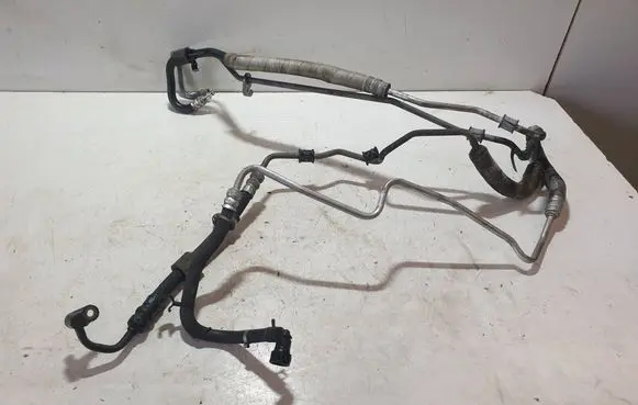 Volvo XC60 Gearbox oil cooler pipe/hose 