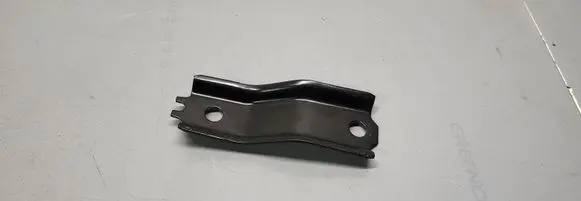 Renault Arkana Other engine bay part 225105306R