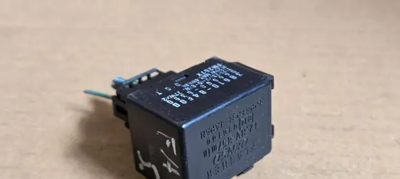 Suzuki Ignis Other relay 3061084F00