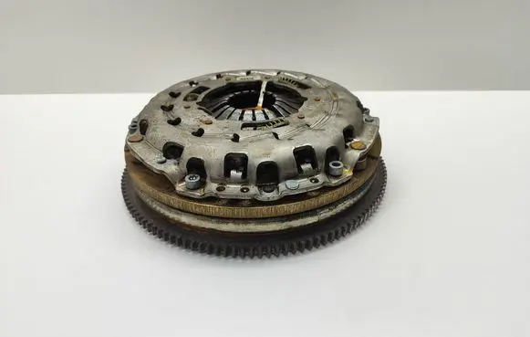 BMW 5 E60 E61 Clutch set kit 7535593 21217535593 7533923