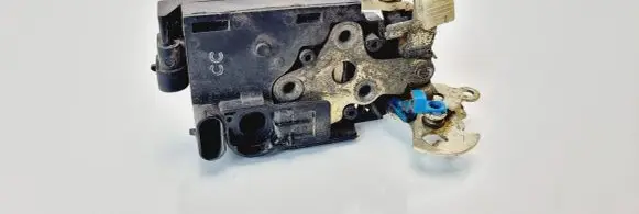 Chevrolet Kalos Front door lock