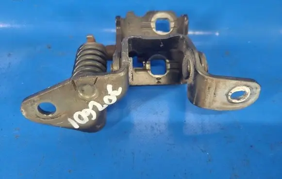 Chrysler 200 Front door lower hinge 55360918AH