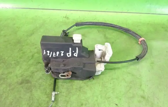 Lancia Thesis Front door lock
