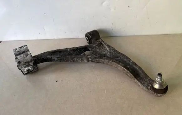 Mercedes-Benz GLA H247 Front control arm 2473330400