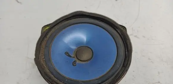 KIA Carens I Rear door speaker OK2FB66960