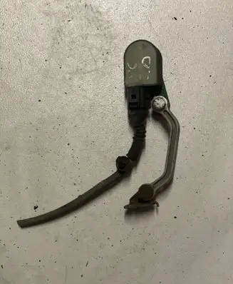 Audi A6 S6 C6 4F Headlight/headlamp level sensor 4F0907503 110406H04