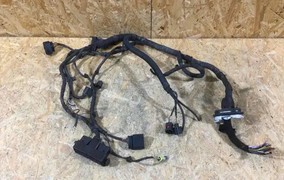 Porsche Macan (95B) Front door wiring loom/harness boot 95B61290102