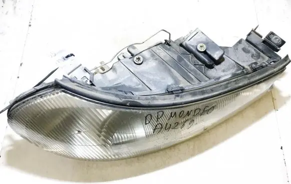 Ford Mondeo MK II Headlight/headlamp 0301098206 98bg13005fe