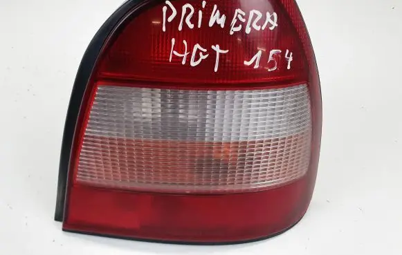 Nissan Sunny Rear/tail lights