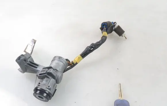 Hyundai Coupe Ignition lock