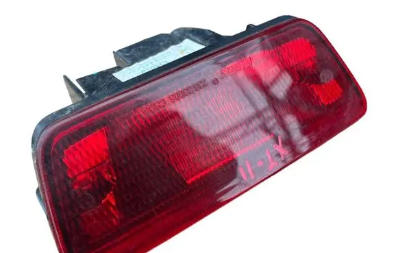Nissan Juke I F15 Rear fog light 23633005