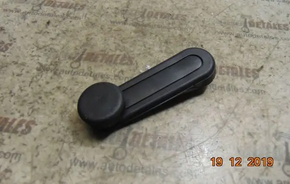 Toyota Yaris Rear door window winding handle 6926002021
