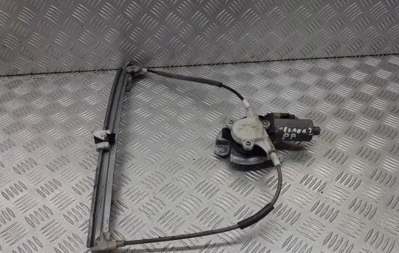 Renault Megane I Front door window regulator with motor 0130821721
