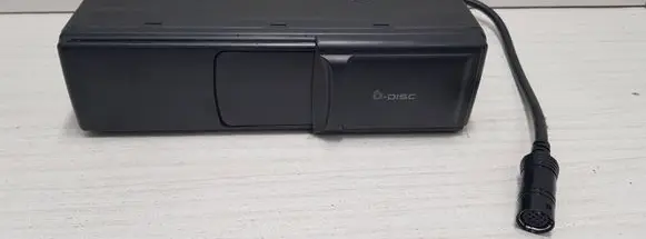 Audi A6 S6 C5 4B CD/DVD changer FA05735