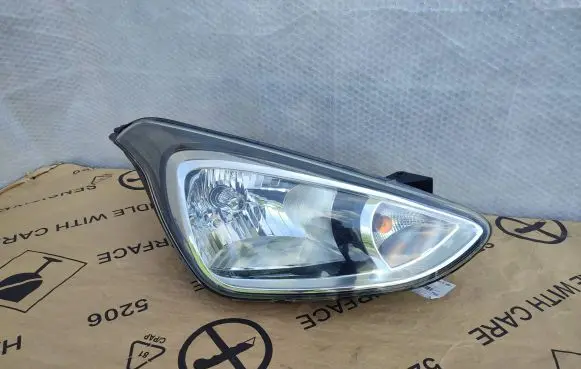 Hyundai i10 Headlight/headlamp 92102B9000