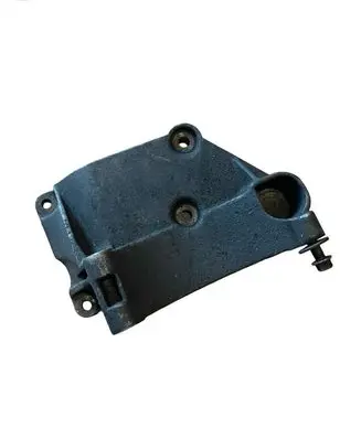 Engine mounting bracket