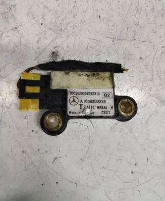 Mercedes-Benz ML W163 Airbag deployment crash/impact sensor A1638200226