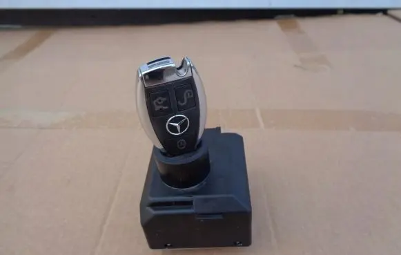 Mercedes-Benz CLA C117 X117 W117 Ignition lock A2469053903 2469053903