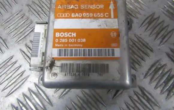 Audi A4 S4 B5 8D Airbag control unit/module 8a0959655c 0285001038