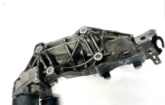 Nissan Qashqai Engine mounting bracket 8200527320