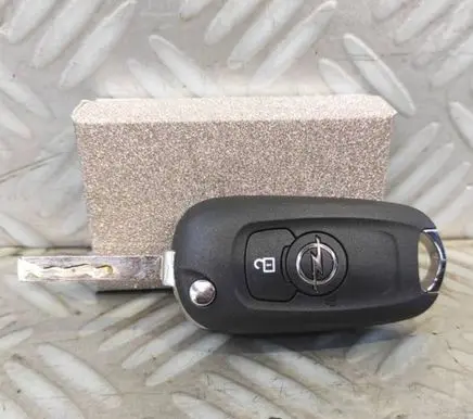 Opel Astra K Ignition key/card 