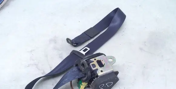 Audi A6 S6 C5 4B Front seatbelt 4B0857706A