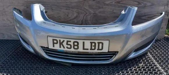 Opel Zafira B Front bumper