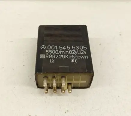 Mercedes-Benz SL R107 Fuel pump relay 0015455305 A0015455305 898229