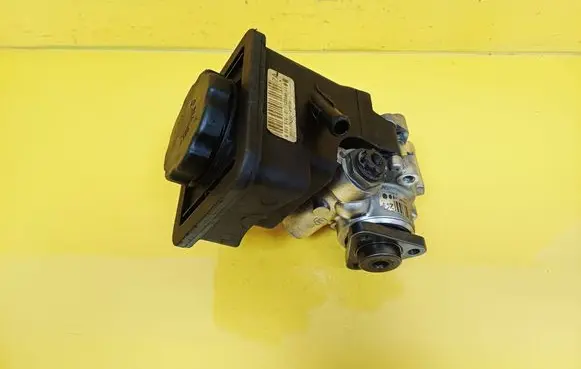 BMW 3 E46 Power steering pump 676187601 91208