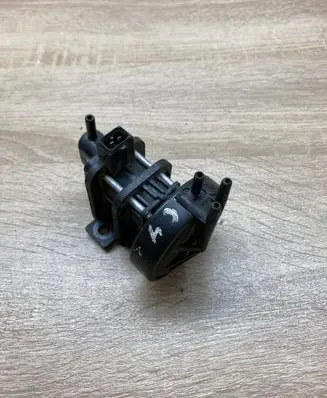 Audi 80 90 B3 Turbo solenoid valve 357906283