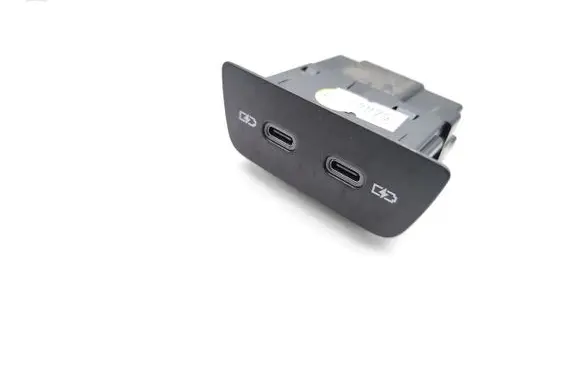 Volkswagen Polo VI USB socket connector 2G6035718 35668618