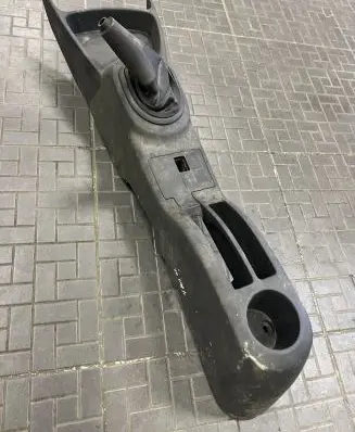 Toyota Yaris Center console 589100D010