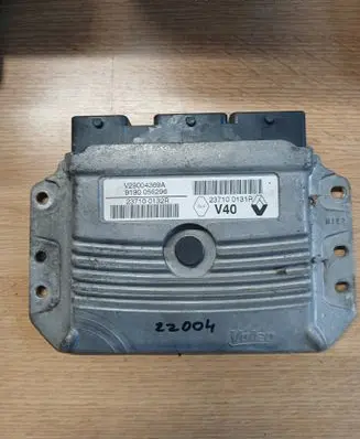 Renault Megane II Engine control unit/module V29004369A 237100131R 237100132R