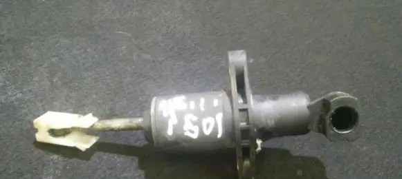 Audi TT Mk1 Clutch master cylinder 1j2721389a